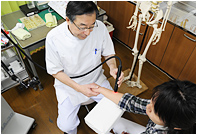 3.患者様の自然治癒力を最大限に引き出す施療をいたします。